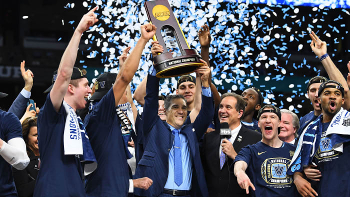 Villanova’s Jay Wright lifts the 2018 national trophy
